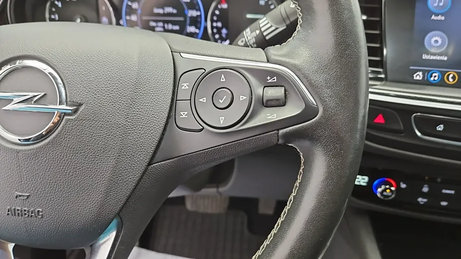 OPEL Insignia -