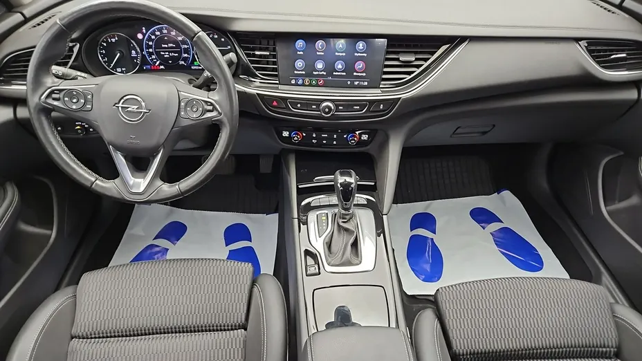 OPEL Insignia -