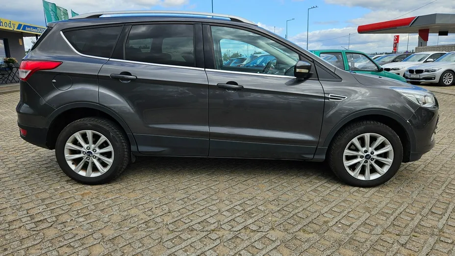 FORD Kuga -