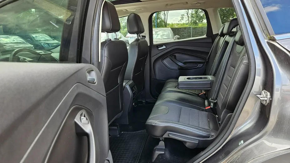 FORD Kuga -