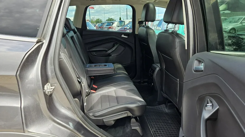 FORD Kuga -