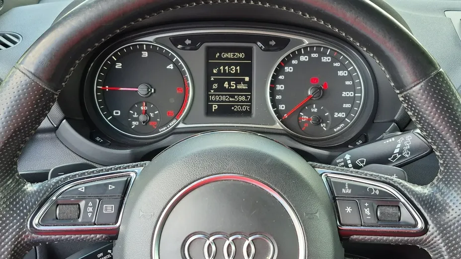 AUDI A1 -