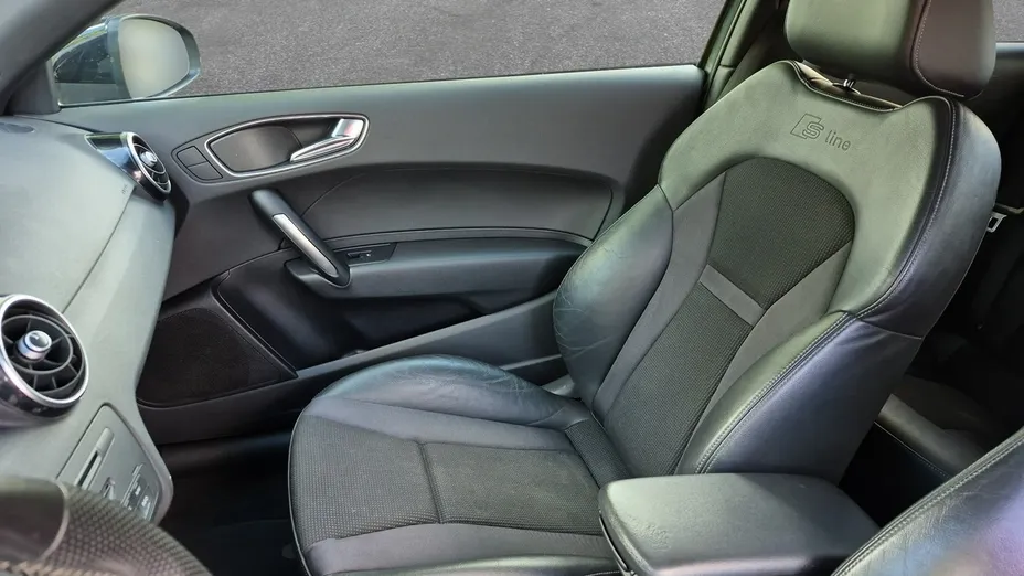 AUDI A1 -