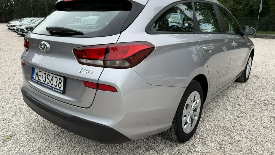 HYUNDAI i30 -