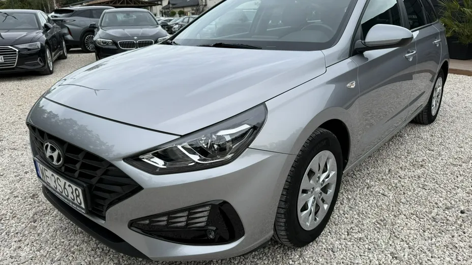 HYUNDAI i30 -