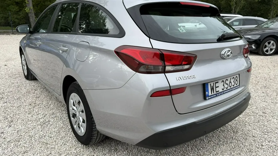 HYUNDAI i30 -