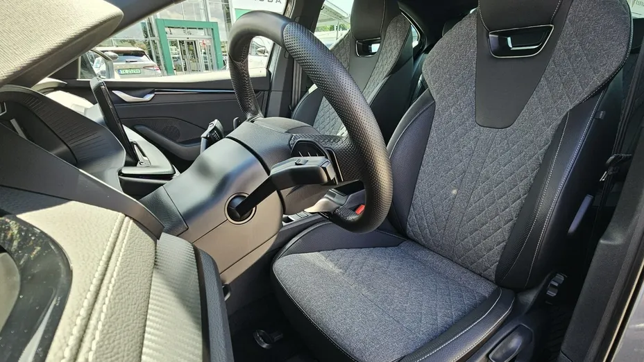 SKODA Octavia -
