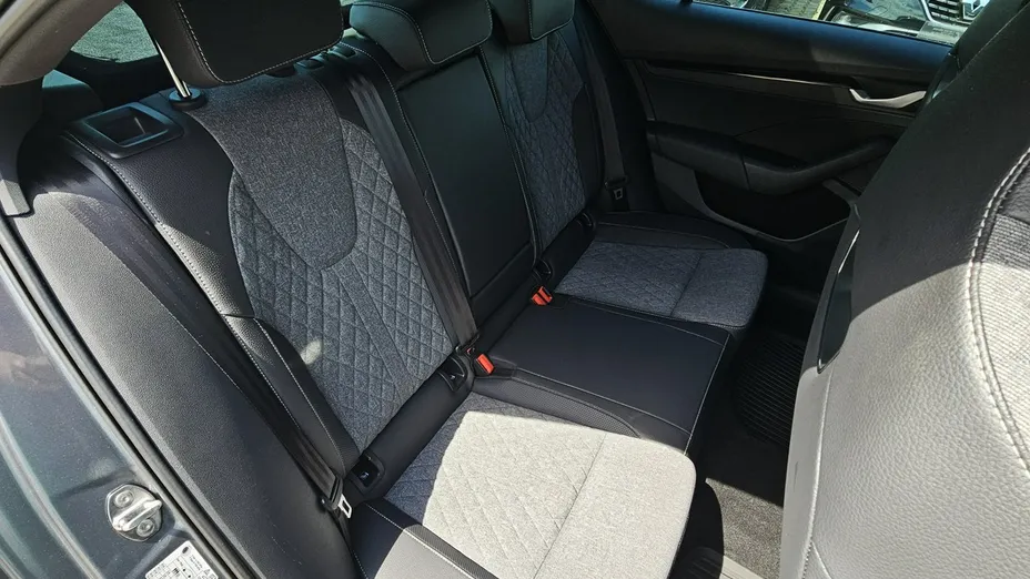 SKODA Octavia -