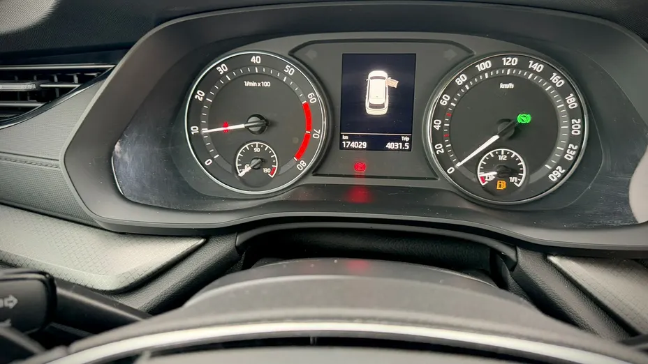 SKODA Octavia -