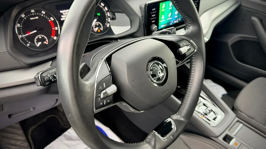 SKODA Octavia -