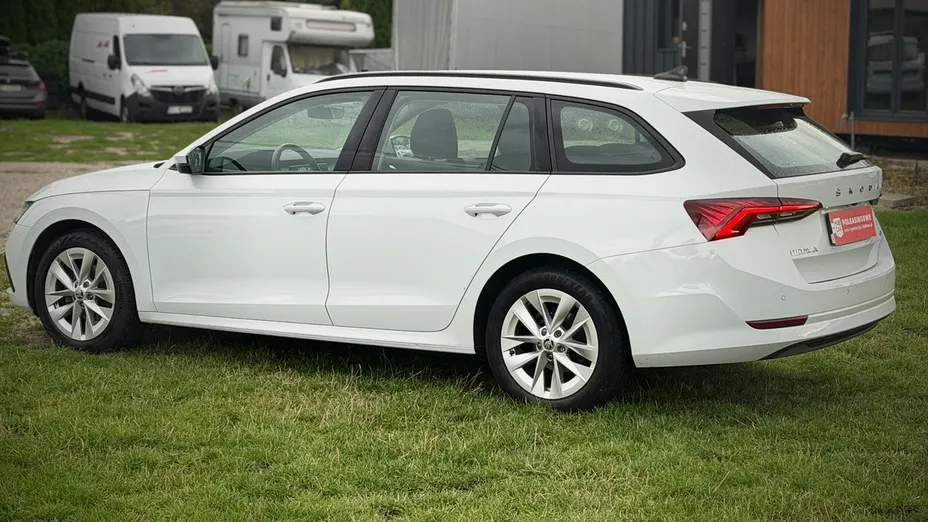 SKODA Octavia -
