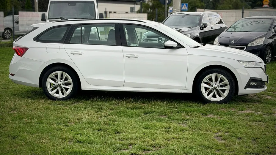 SKODA Octavia -