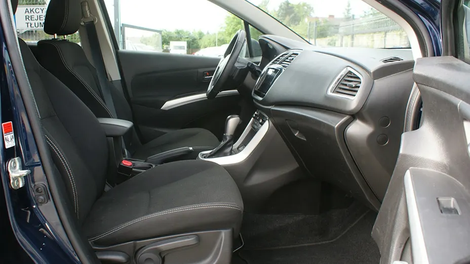 SUZUKI SX4 -