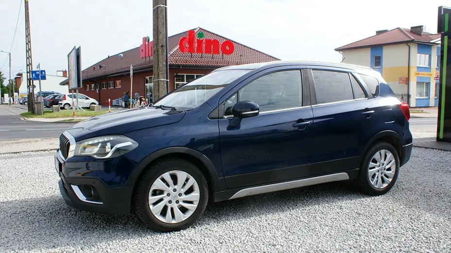 SUZUKI SX4 -