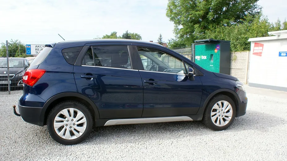 SUZUKI SX4 -