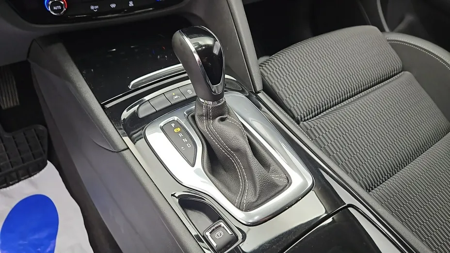 OPEL Insignia -