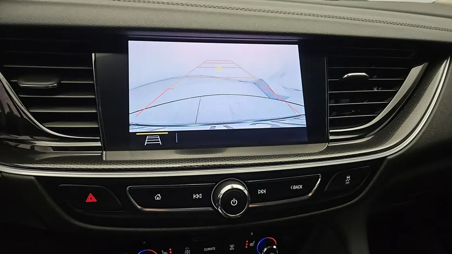 OPEL Insignia -