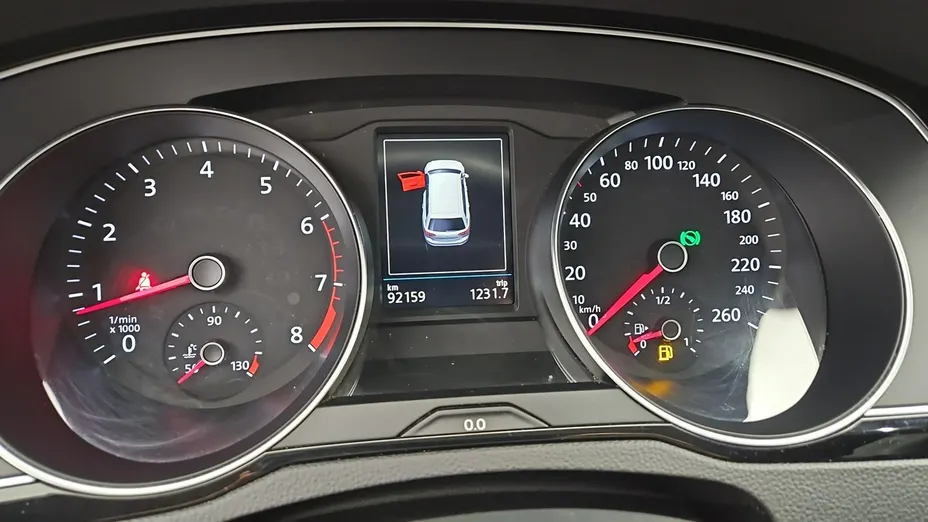 VOLKSWAGEN Passat -