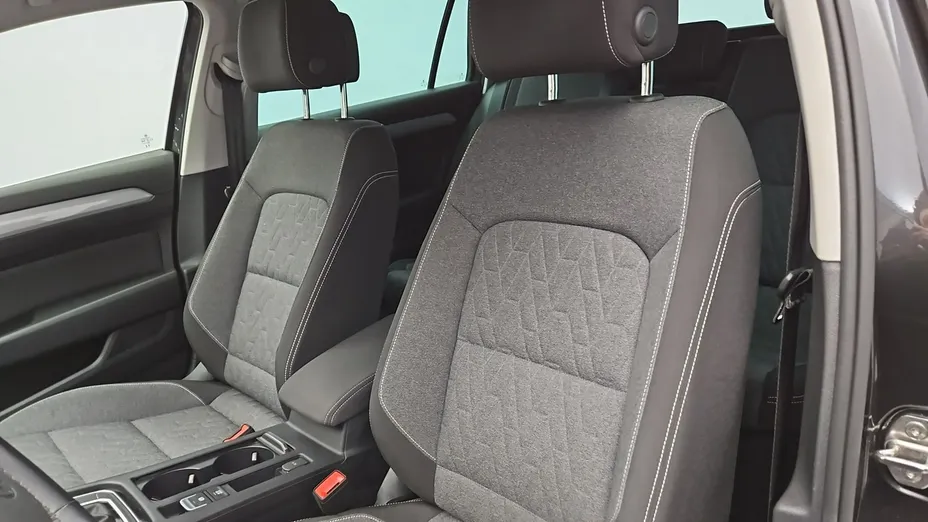 VOLKSWAGEN Passat -