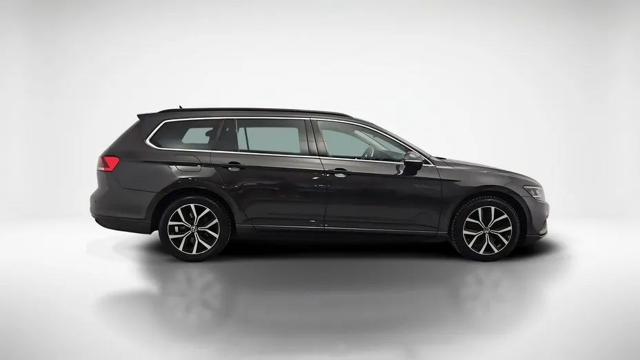 VOLKSWAGEN Passat -