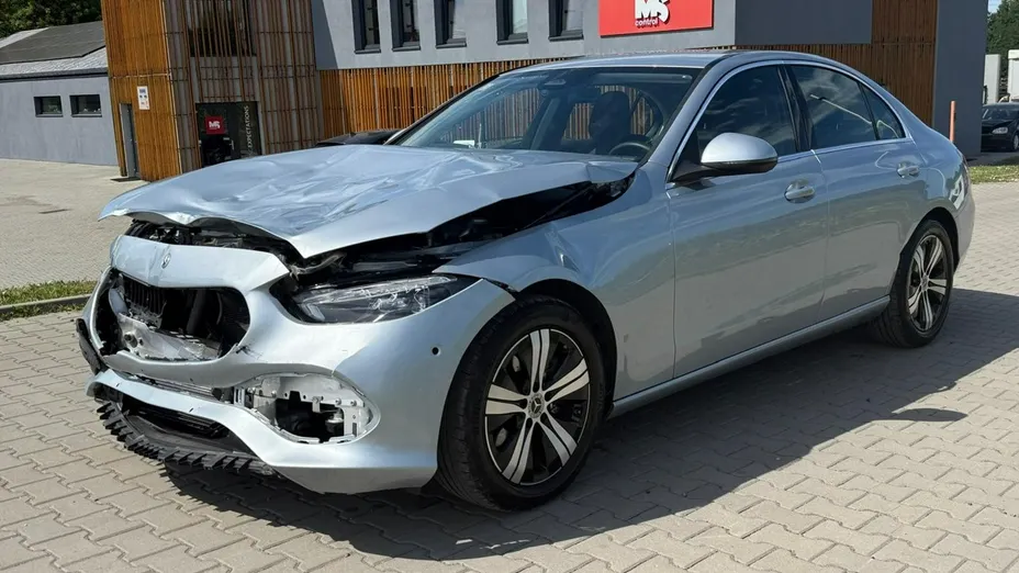 MERCEDES-BENZ C Klasa -