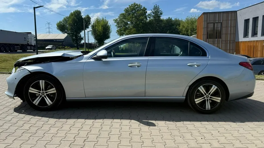 MERCEDES-BENZ C Klasa -
