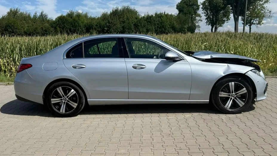 MERCEDES-BENZ C Klasa -