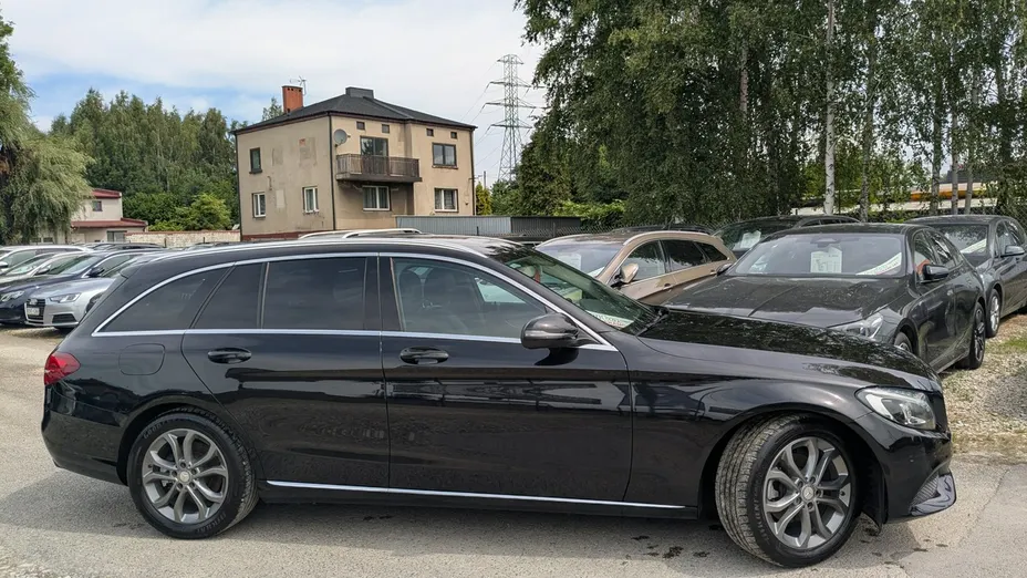 MERCEDES-BENZ C Klasa -