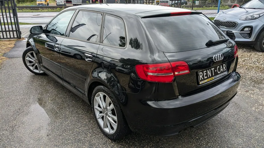 AUDI A3 -
