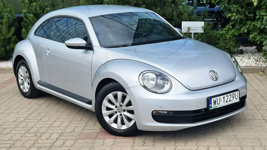 VOLKSWAGEN Beetle -