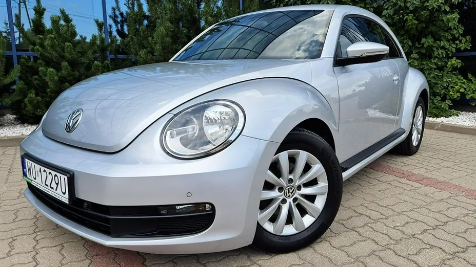 VOLKSWAGEN Beetle -