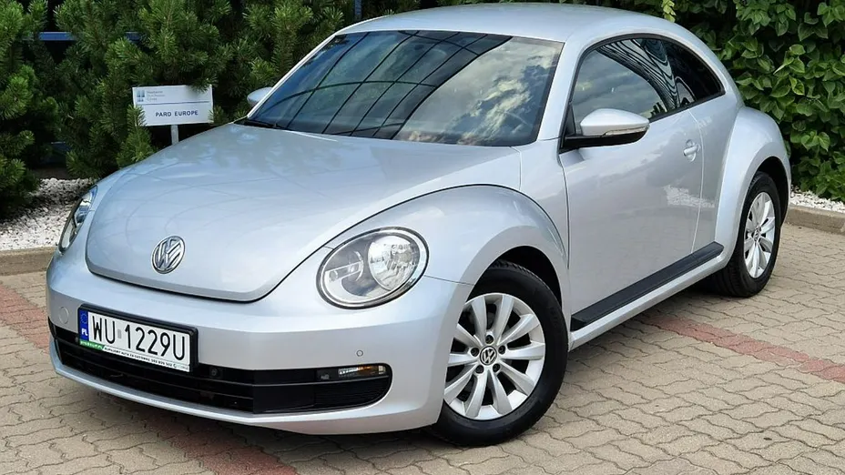 VOLKSWAGEN Beetle -
