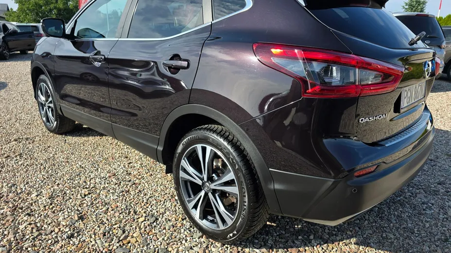 NISSAN Qashqai -