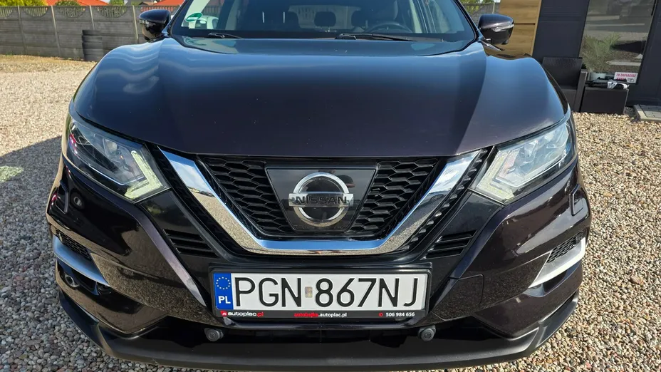 NISSAN Qashqai -