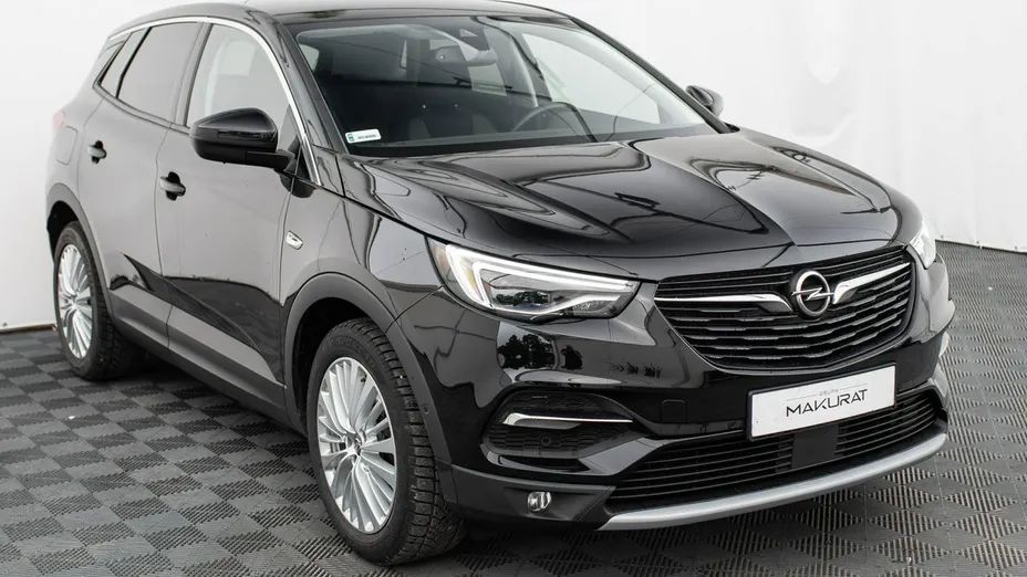 OPEL Grandland X -