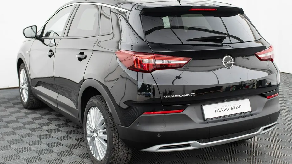 OPEL Grandland X -