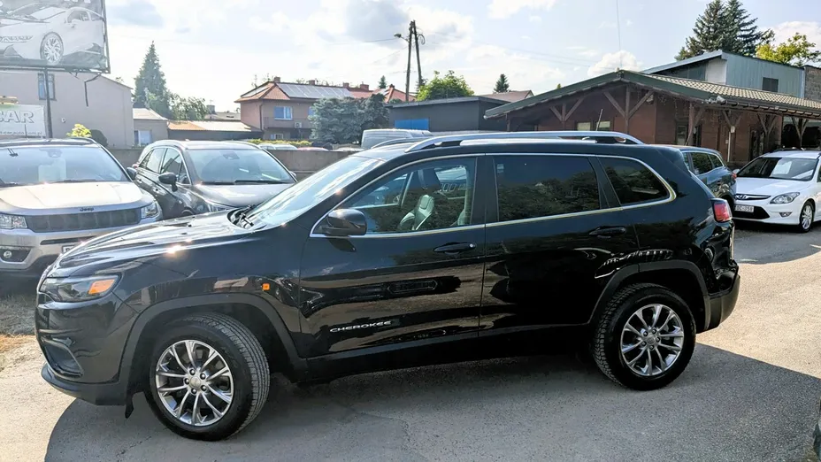 JEEP Cherokee -