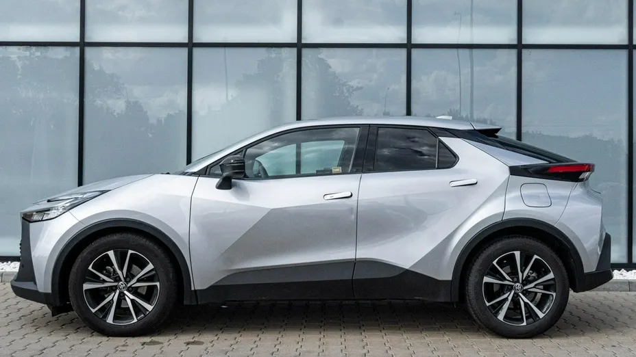 TOYOTA C-HR -