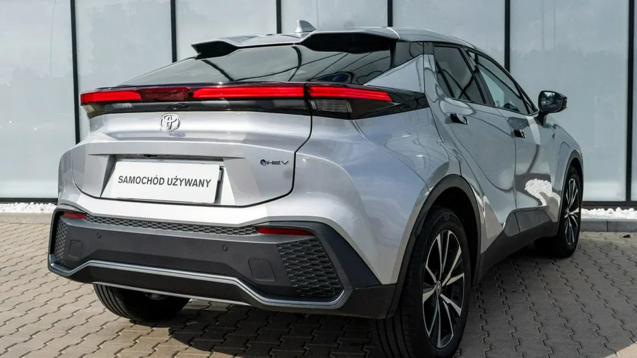 TOYOTA C-HR -