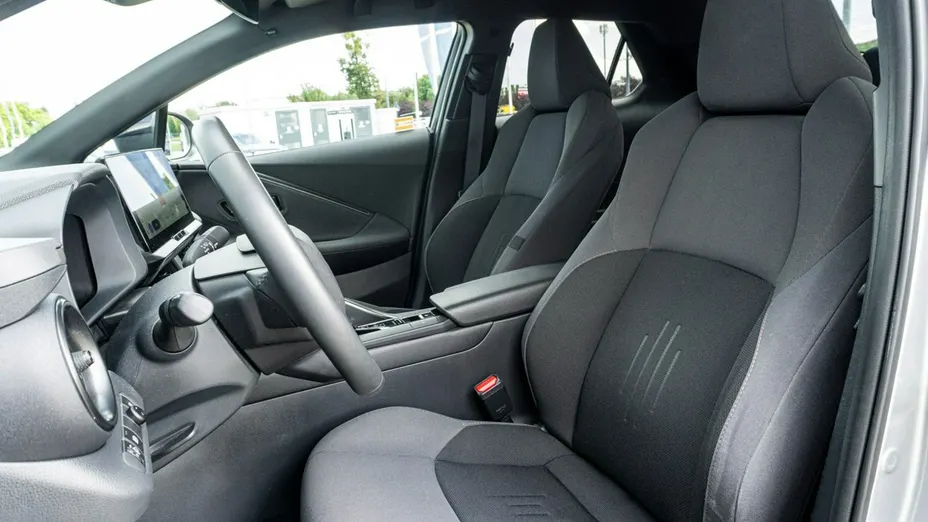 TOYOTA C-HR -