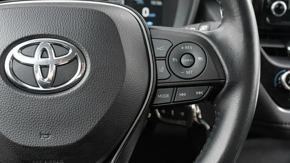 TOYOTA Corolla -