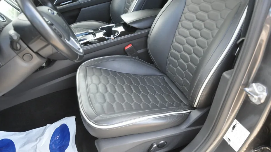FORD Mondeo -