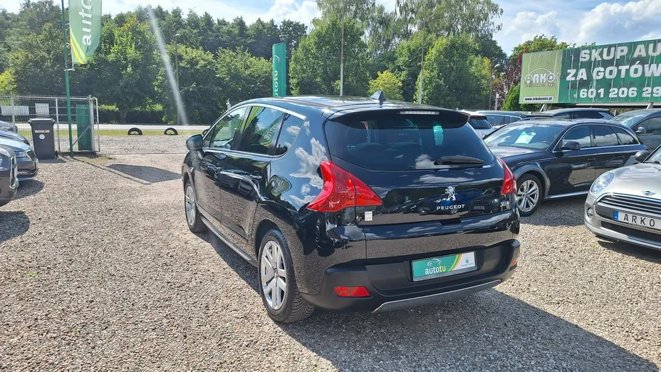 PEUGEOT 3008 -