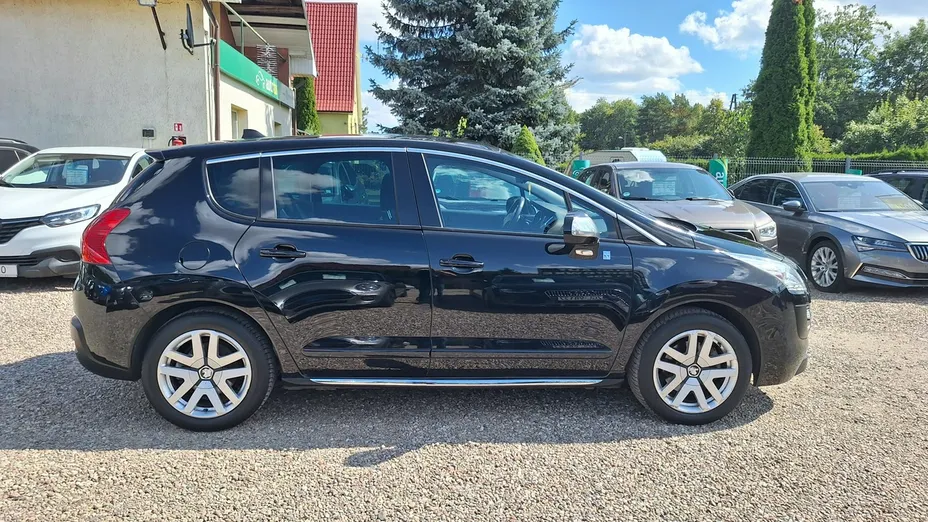 PEUGEOT 3008 -