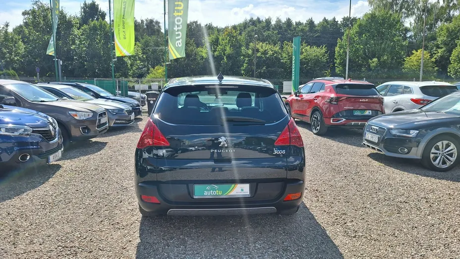 PEUGEOT 3008 -