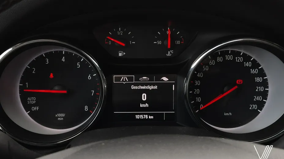 OPEL Insignia -