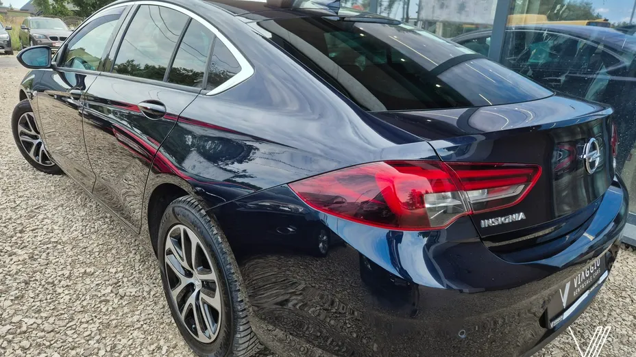 OPEL Insignia -