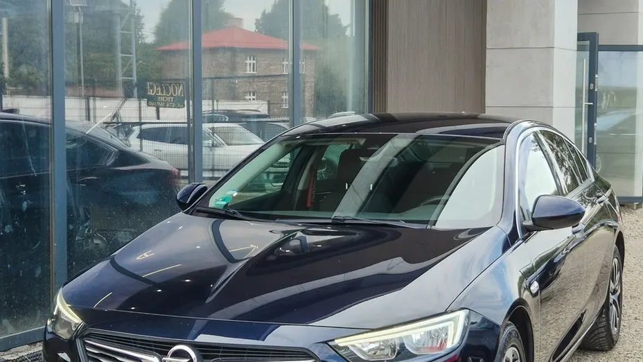 OPEL Insignia -