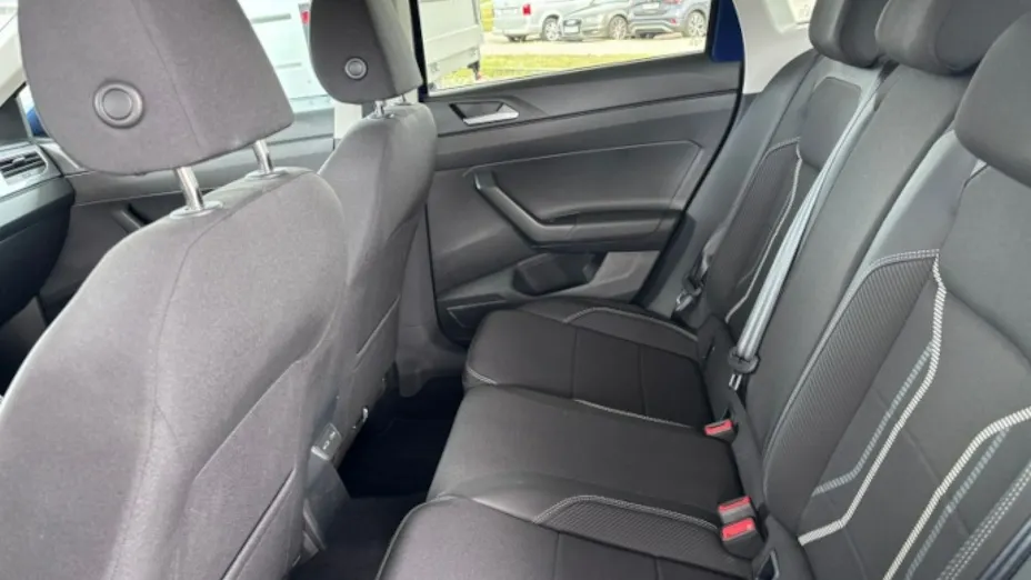 VOLKSWAGEN Taigo -