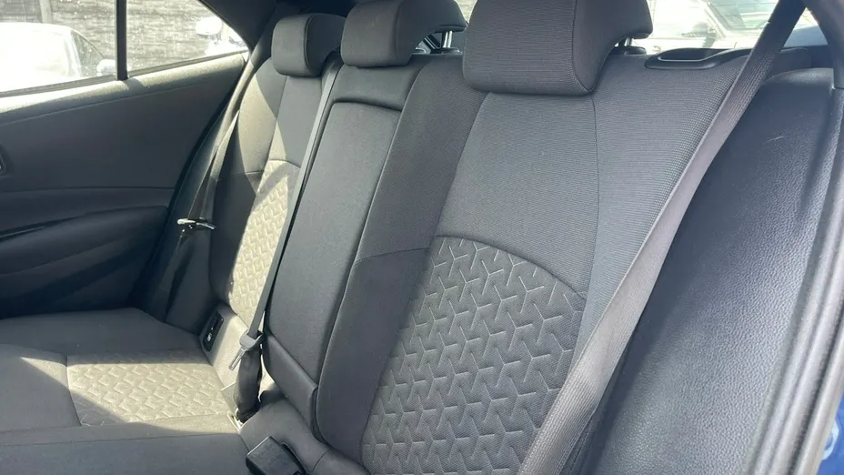 TOYOTA Corolla -